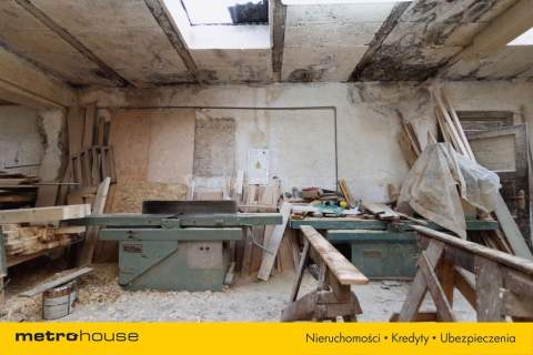 DOM Z DUŻĄ DZIAŁKĄ I STOLARNIĄ NIEDALEKO RADKOWA