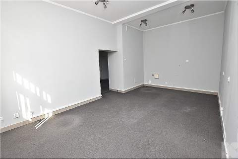 Lokal handlowo usługowy 63m2 30m2 podpiwniczenia