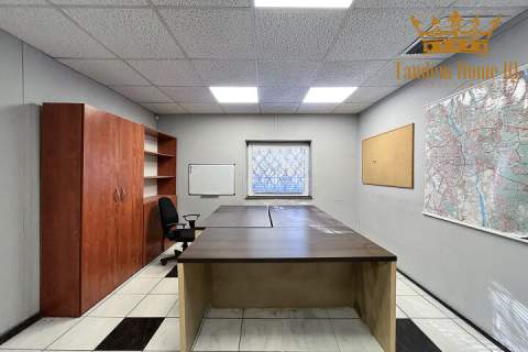 Hala magazynowa 698m2 nieogrzewana i 159m2 biura- Targówek Fabryczny