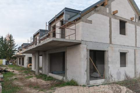 nowe domy deweloperskie w Wielgowie