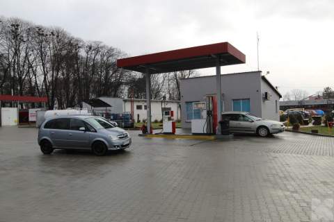 Warsztat samochodowy lub magazyn do wynajęcia