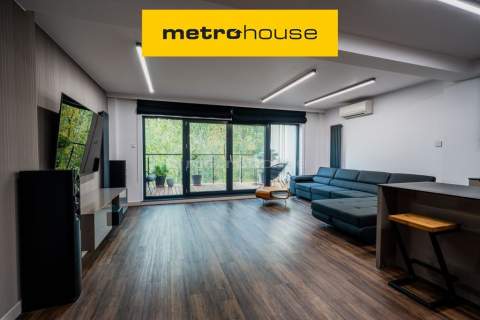 Dwupoziomowy apartament w zielonym sercu Łodzi 