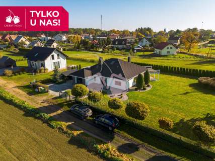 Wygodny dom parterowy gotowy do mieszkania