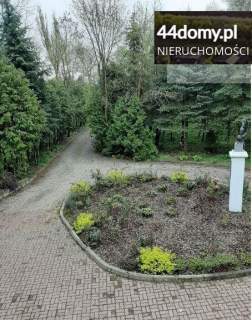 Piękny dworek w stylu klasycystycznym