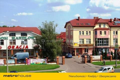 Lokal handlowo-usługowy z dużą witryną okienną