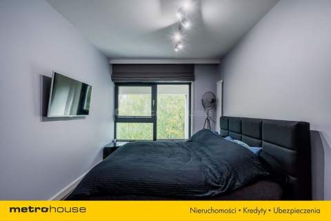 Dwupoziomowy apartament w zielonym sercu Łodzi 