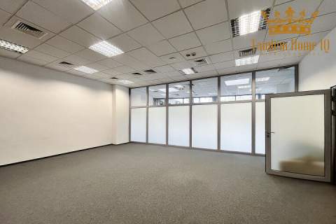 Biuro lub lokal usługowy o pow 254m2 w centrum Warszawy na parterze
