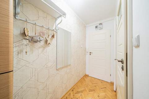 Zadbane mieszkanie z balkonem i piwnicą