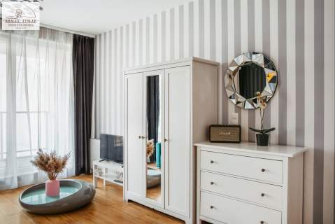 Stylowe studio w sercu kulturalnej dzielnicy 