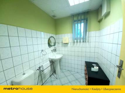 Obiekt biurowo-magazynowy 180 m2 Centrum Pruszkowa