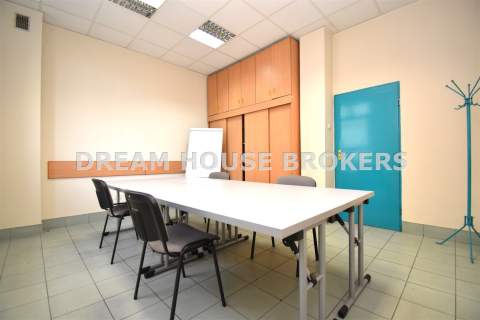 Lokal na wynajem 36 m/2 oraz 18 m/2 w Krośnie