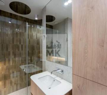 Luksusowy apartament w piękniej kamienicy przy Parku Krakowskim