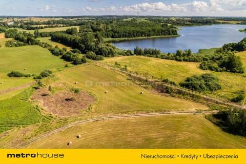 Działka siedliskowa nad jeziorem
