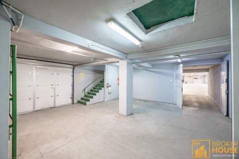 Obiekt halowo magazynowy 800m2 plac 3000m2