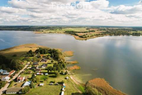 Działka z domkiem blisko jeziora Dręstwo