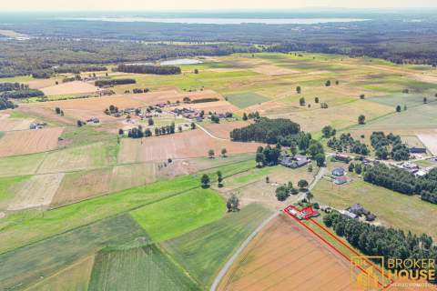 Połowa domu w uroczym cichym zakątku