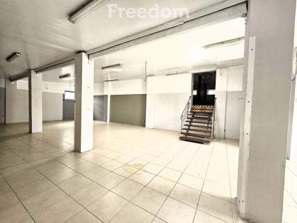 Na sprzedaż magazyn o pow. 545 m2 w Lipsku