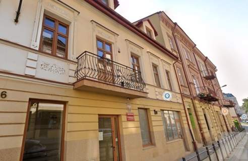 Lokal w centrum Przemyśla I piętro z parkingiem