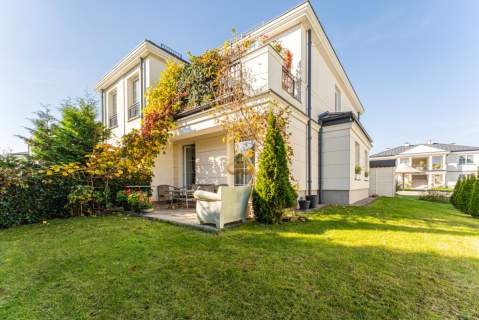 Apartament z ogrodem na prestiżowym osiedlu 
