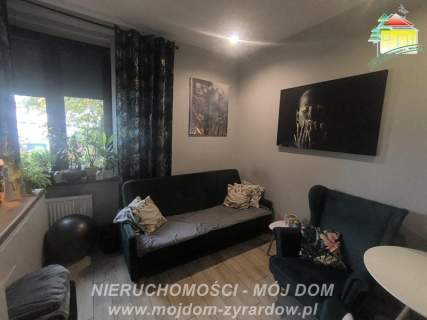 Śliczne nieduże mieszkanko. Dwa pokoje. Teren zamknięty.