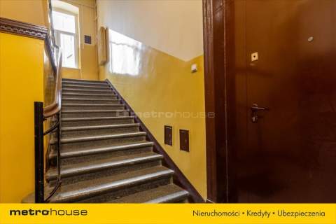 Rozkładowe 4 pokoje w kamienicy.