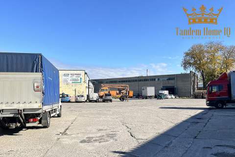 Hala magazynowa 698m2 nieogrzewana i 159m2 biura- Targówek Fabryczny