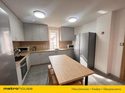 Nieruchomość komercyjna na sprzedaż, 362,85 m2, Krześlin