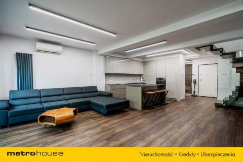 Dwupoziomowy apartament w zielonym sercu Łodzi 
