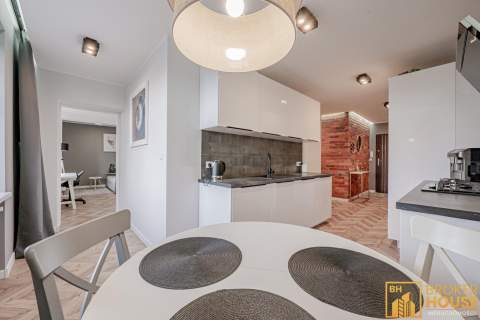 Wyjątkowy apartament w zabytkowej willi