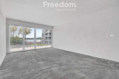 Nowoczesny apartament nad jeziorem