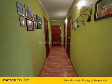 Dom 3 piętrowy 360m2 w Kobylnicy, podwórko, garaż