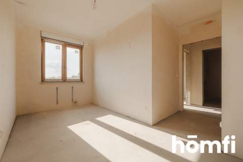 Przestronny 4 pokojowy apartament z ogrodem.