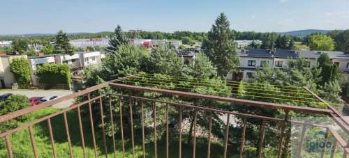 Piękne duże 2-pokoje, balkon, os.Świętokrzyskie