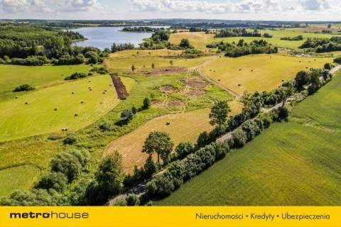 Działka siedliskowa nad jeziorem