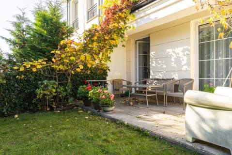 Apartament z ogrodem na prestiżowym osiedlu 