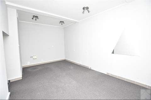 Lokal handlowo usługowy 63m2 30m2 podpiwniczenia