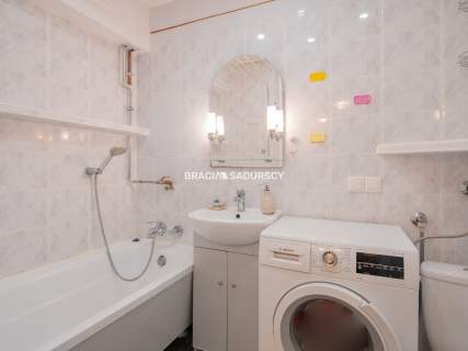 2 SYPIALNIE NOWA HUTA WANDA 44 M2 OSOBNA KUCHNIA