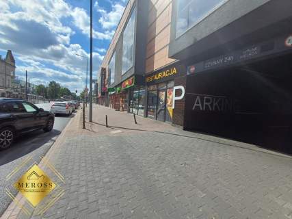Lokal 300m2 witryna w centrum Częstochowy 