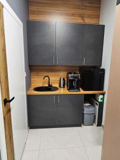 Atrakcyjny lokal biurowo-usługowy 48m2