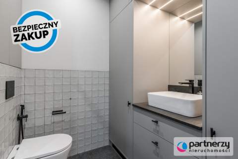 Dwupoziomowy apartament z ogrodem