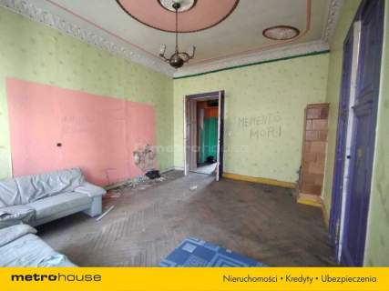 Przestrzenne mieszkanie do remontu na Pomorskiej