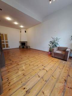 Przestronne mieszkanie w Centrum.1 piętro. Balkon
