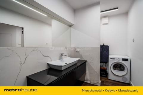 Dwupoziomowy apartament w zielonym sercu Łodzi 