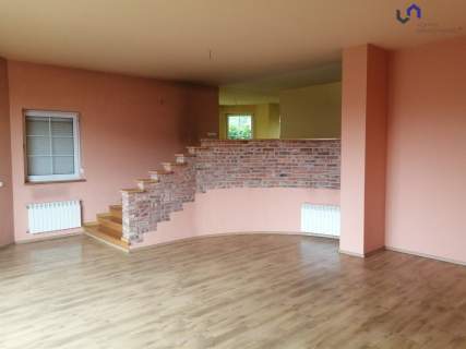 Dom na sprzedaż, 396,52 m2, Chybie