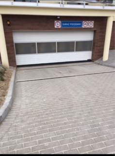 Garaż podziemny przy ulicy Dowgielewiczowej - sprzedam