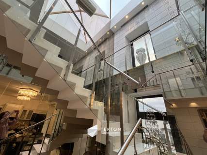 Luksusowy dom Glamour przy Szachtach 