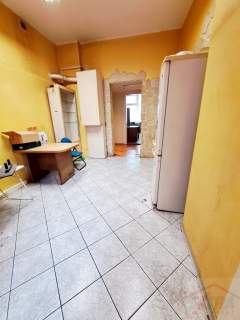 Przestronne mieszkanie w Centrum.1 piętro. Balkon