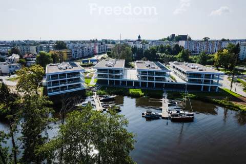 Nowoczesny apartament nad jeziorem