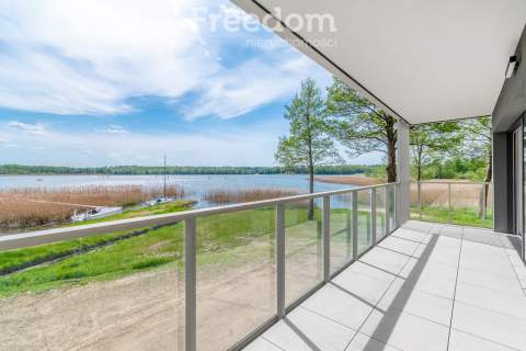 Nowoczesny apartament nad jeziorem
