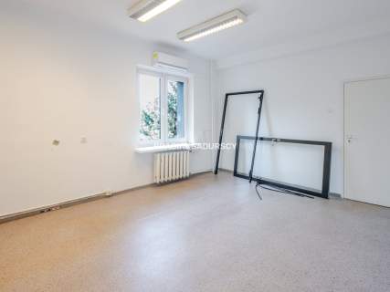 Lokal biurowy, 6 pomieszczeń